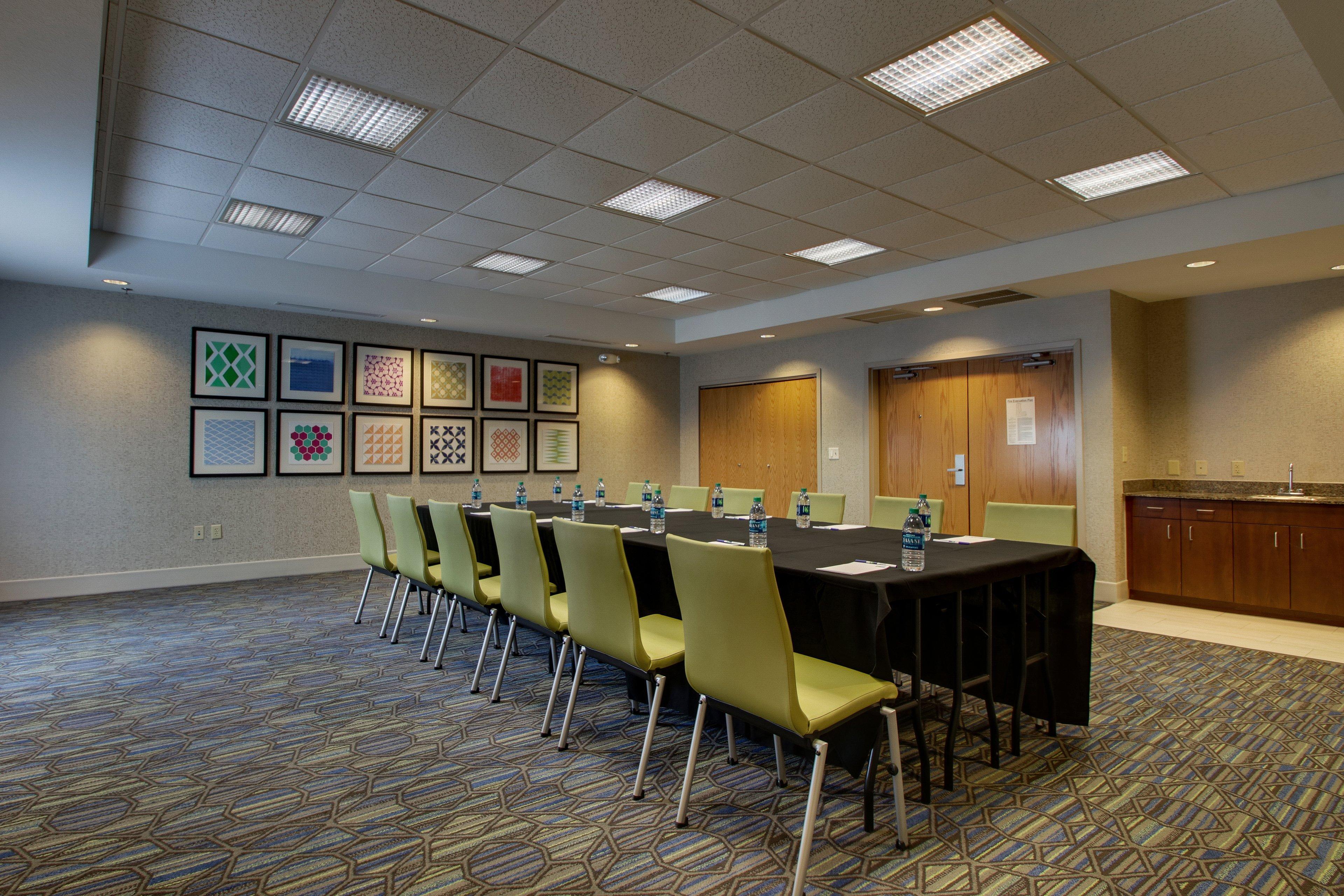 Holiday Inn Express Hotel & Suites Morris By Ihg Екстериор снимка