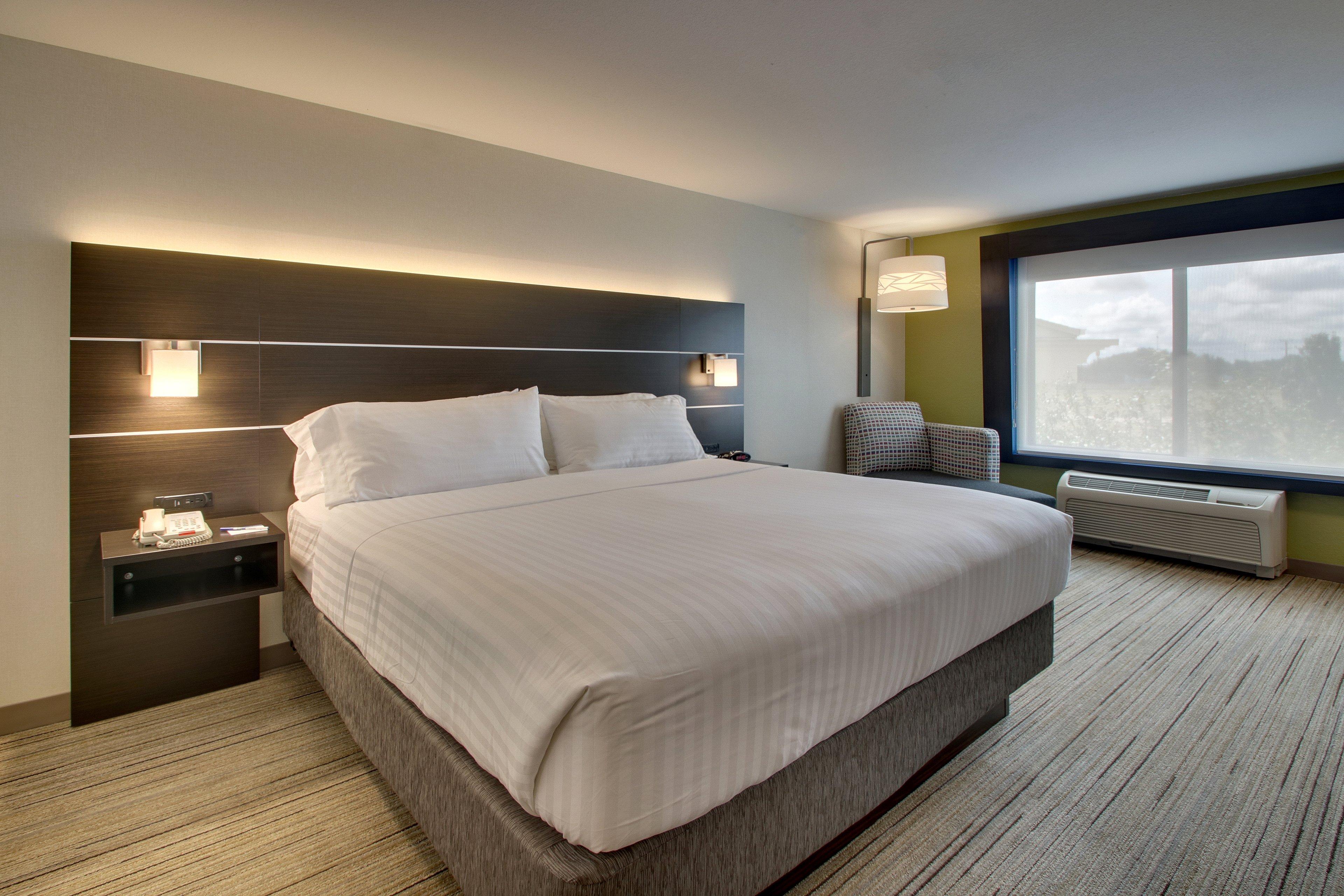 Holiday Inn Express Hotel & Suites Morris By Ihg Екстериор снимка