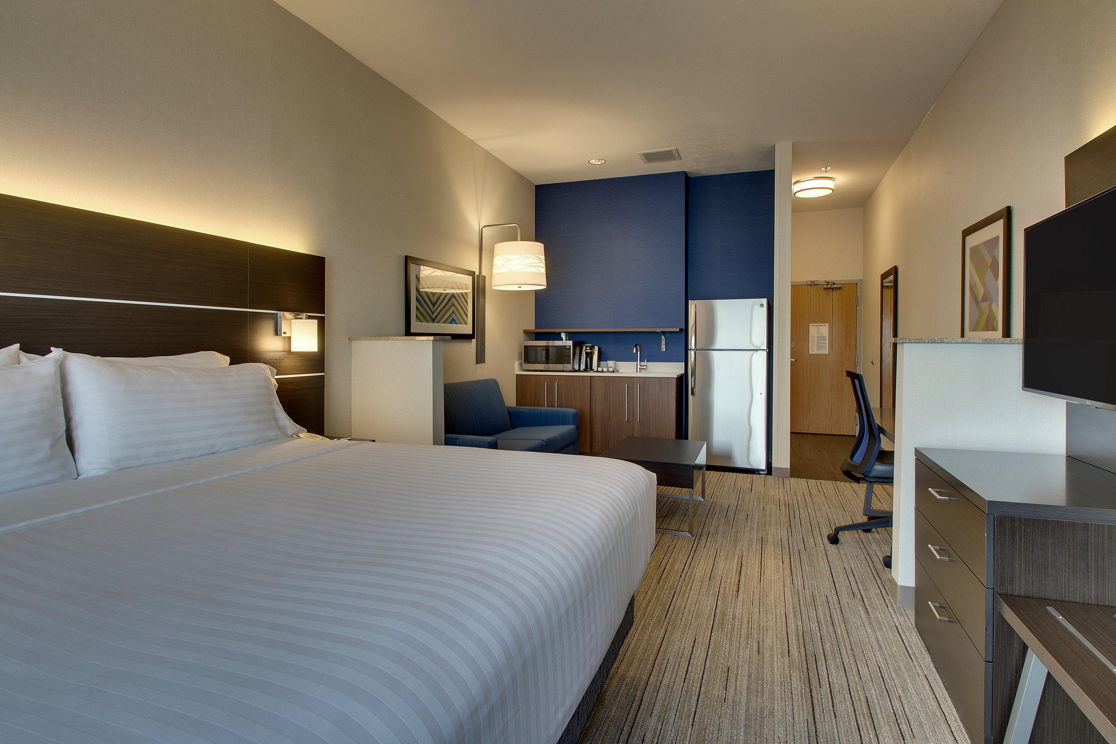 Holiday Inn Express Hotel & Suites Morris By Ihg Екстериор снимка