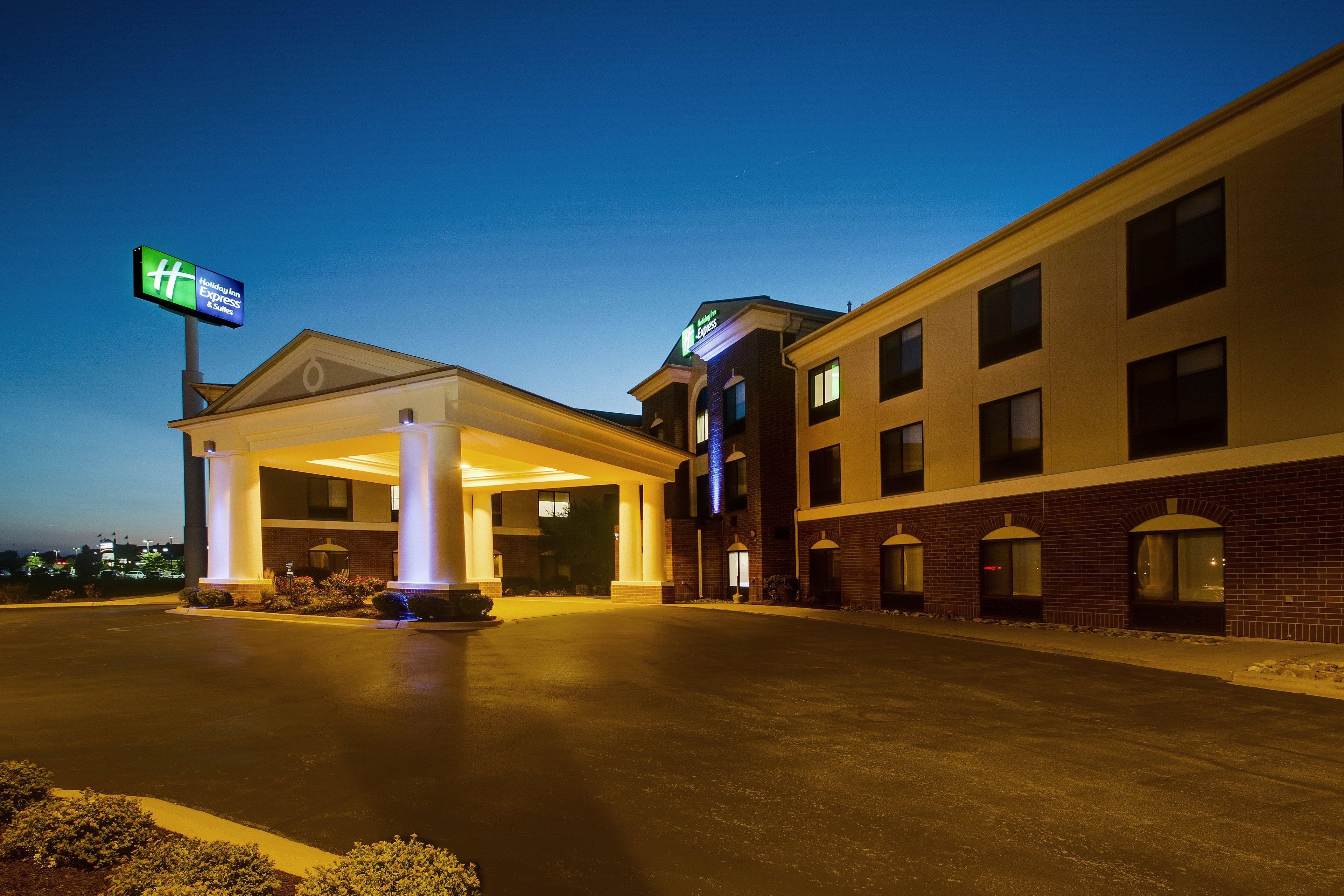 Holiday Inn Express Hotel & Suites Morris By Ihg Екстериор снимка